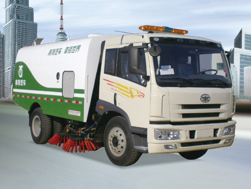 China Wholesale Dump Trailer With Front Deck Manufacturers - Qingte High Tech QDT5160TSLC Sweeping Car – Qingte Group