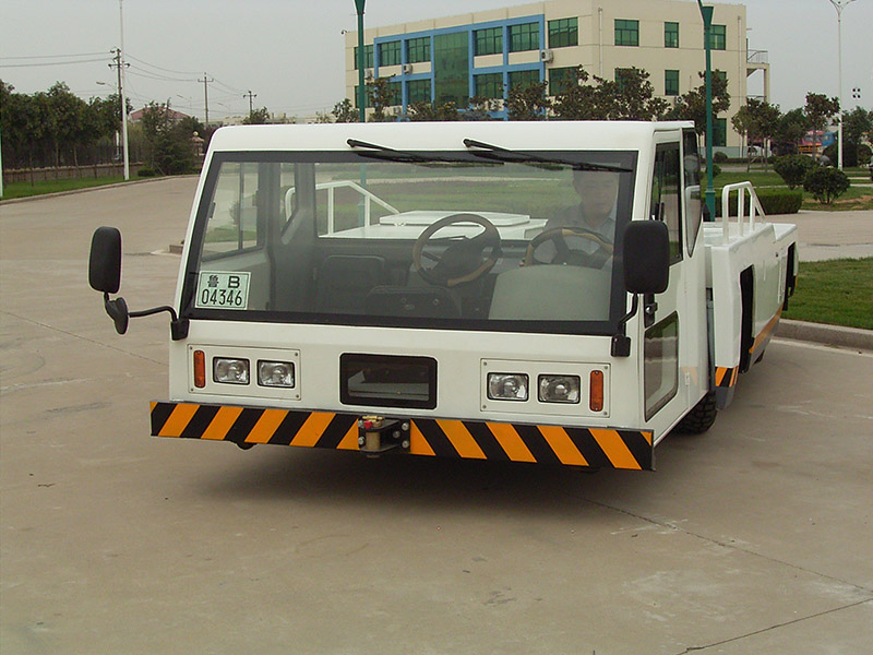 China Wholesale Dump Garbage Truck Suppliers - Qingte Patent Efficient Airplane Tractor – Qingte Group