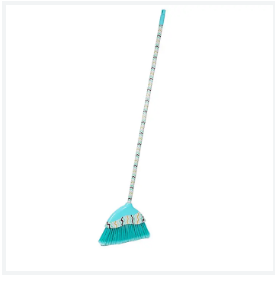How to use a plastic broom to make it cleaner?