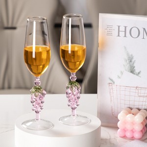 High-grade champagne glass European-style red wine glass goblet creative grape goblet romantic love wine glass cup