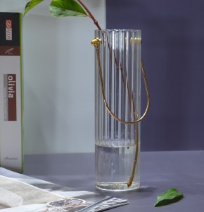 Scandinavian minimalist metal handheld vertical glass vase light luxury texture home furnishings