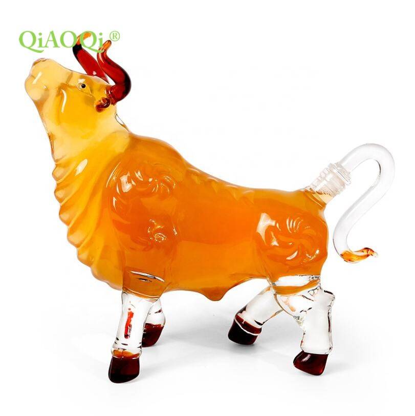 Hot Sale Craft Gift Animal Cow Shaped Glass Decanter Wine Bottle