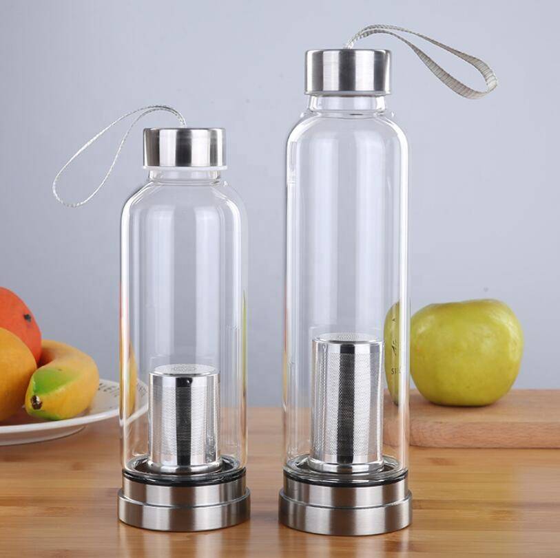 Custom reusable wholesale eco friendly fashionable empty borosilicate glass drinking water bottle