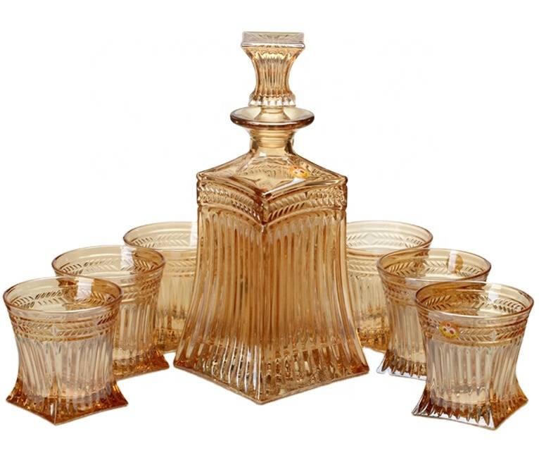 high quality new style glass whiskey decanter set