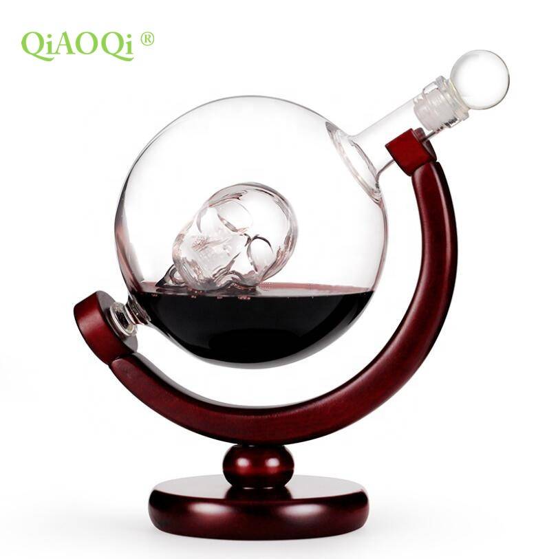 QiAOQi Globe red glass bottle/glass bottle for whiskey