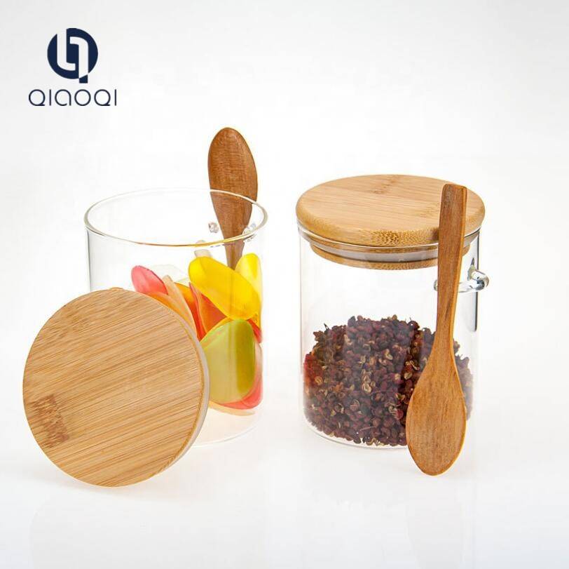 High Borosilicate Handmade Kitchen Storage Use Glass Bottle Jar With Wooden Lid and Spoon