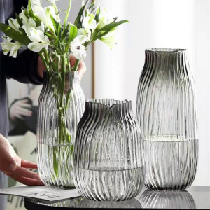 China Clear Cylinder Vase Factory Grey Transparent Glass Flowers Vase
