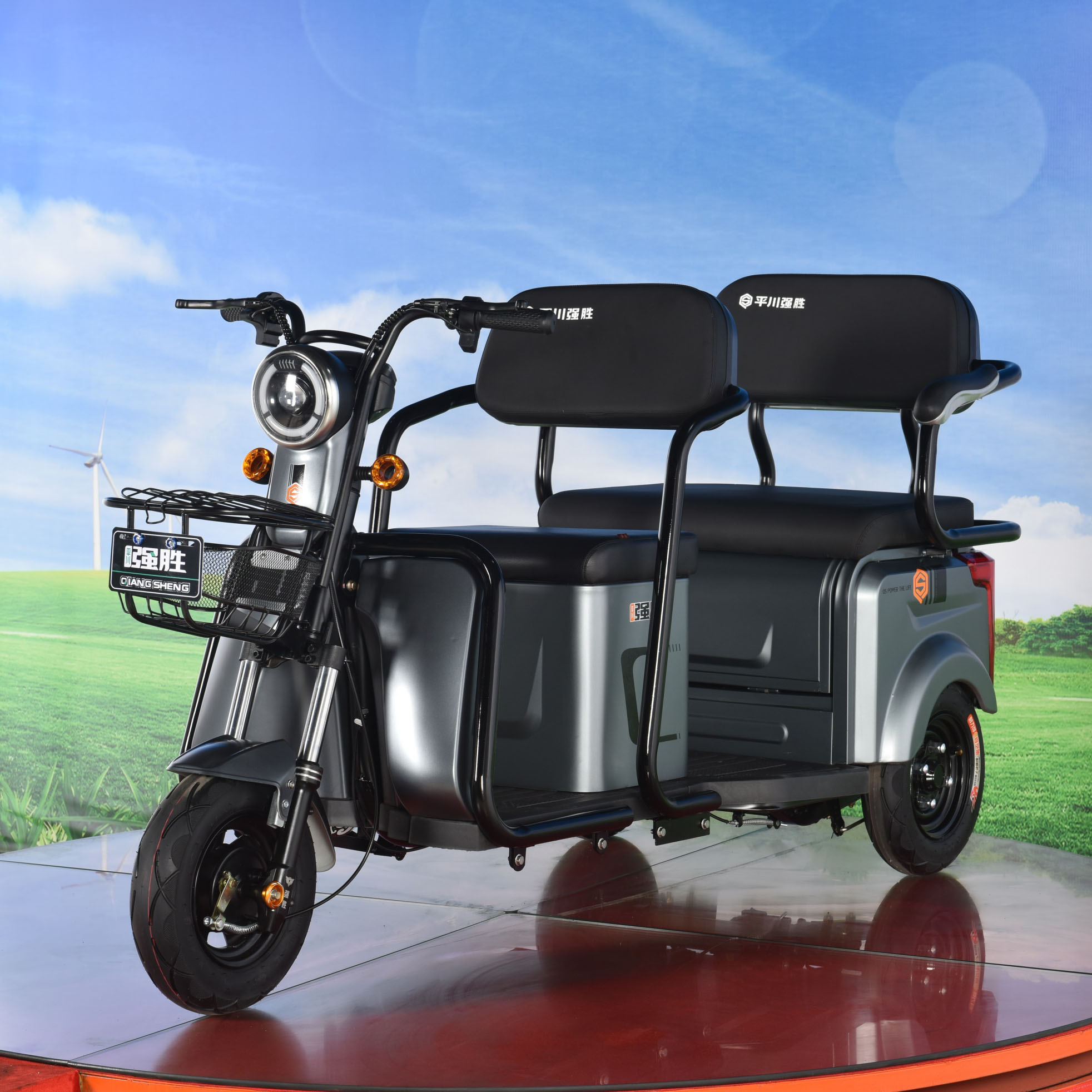 New Design electric bike with three wheel Family use electric three wheel scooter for passenger and cargo