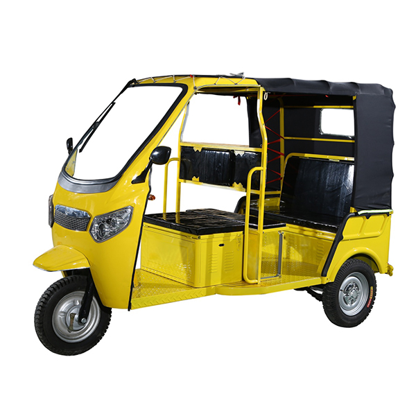 India Hot Selling Item Traditional Bajaj Style Green Power Electric Tricycle Rickshaw For Passenger