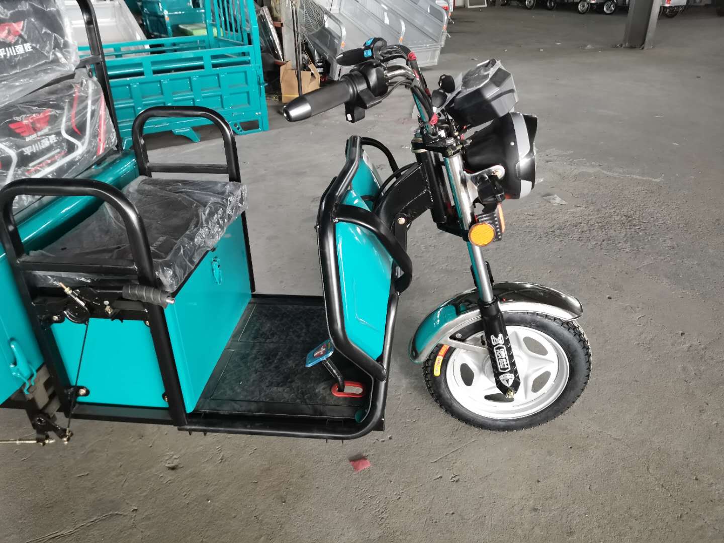 Battery Operated Electric Loader With Folding Seat 48v 500w Battery Rickshaw Loader From China Factory