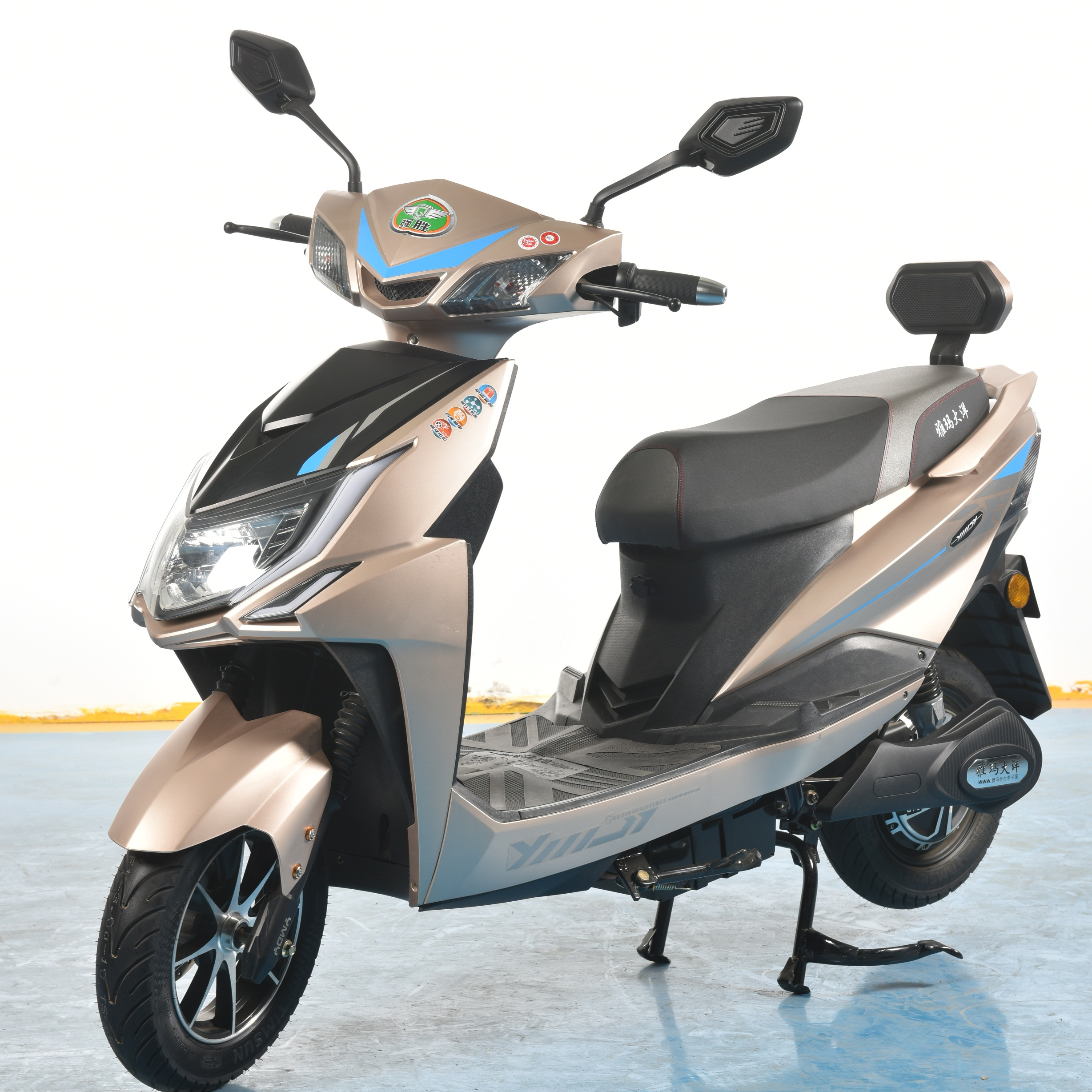 2020 hot sale bajaj electric  two wheel  tricycle ECO friendly  baja electric bike on sale Cheaper electric auto scooter price