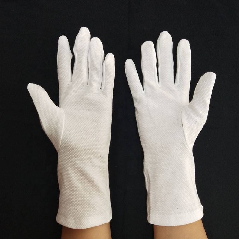 white cotton long wrist sure grip glove for santa claus
