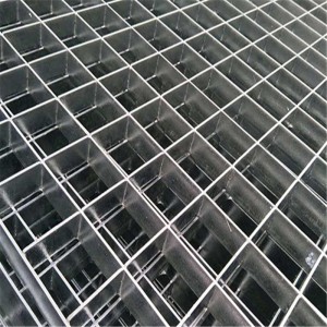Hot Dipped Galvanized Stair Treads Steel Grating