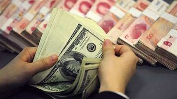 The yuan’s exchange rate against the dollar rose above 7