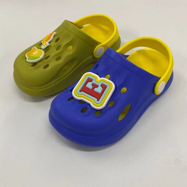 Wholesale China Kid Outdoor Shoe Company Factories - children clogs QL-2021-4 big jibitz  – Qundeli