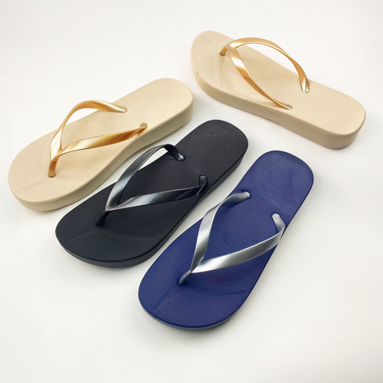 Cool and stylish, beach flip-flops add points to your summer look  QL-1828W Featured Image