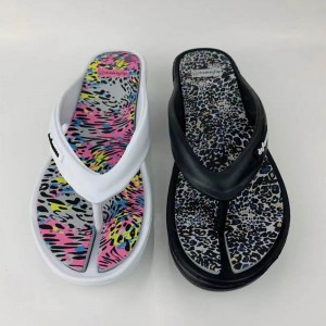 China Best Women′S Slippers Companies Factory - fashion lady flip flop QL-1203 high heel  – Qundeli