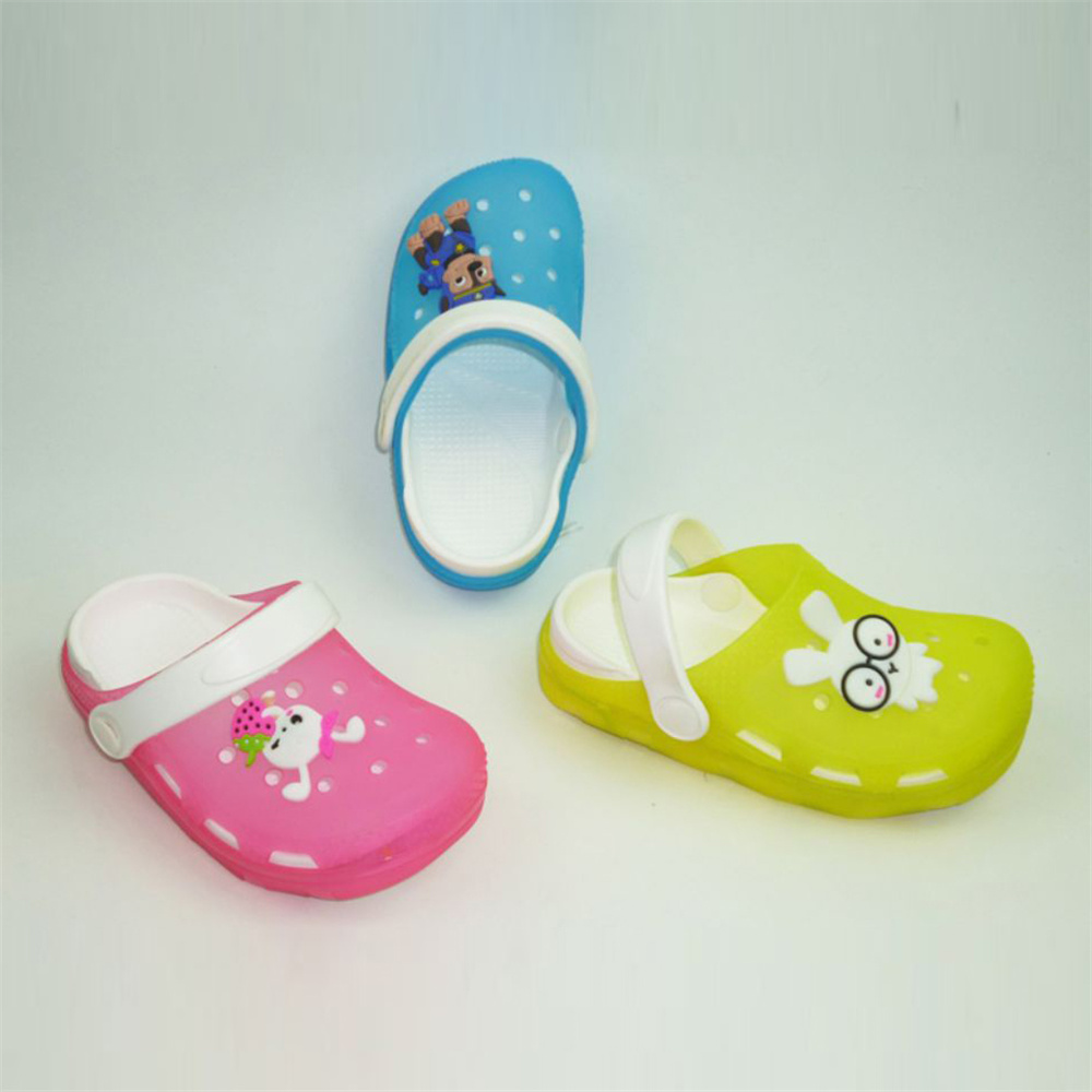 China Best Kids Slippers Company Factories - children clogs QL-1848k breathable  – Qundeli