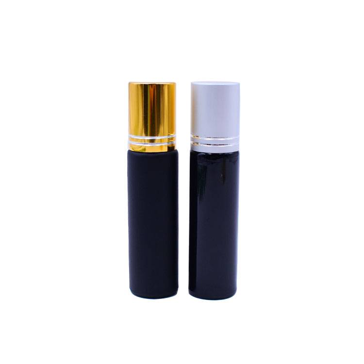 RB-R-00156 matte balck roll on bottle with gold silver cap