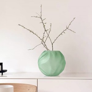 QRF Hot Selling Superior Design Irregular Ball Glass Vase