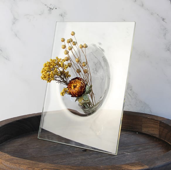QRF Hot sales superior design handmade glass frame vase