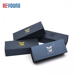 Gift Sock Box – Wholesale Custom Logo Glossy Lamination Luxury Magnetic Cardboard Paper Packaging Gift Sock Box – Reyoung