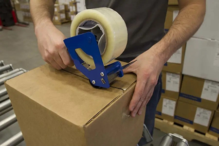 Hvad er den rigtige måde at påføre emballagetape på manuelt?