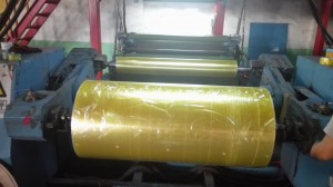 PABRIK China BOPP Tape Jumbo Roll 1280mm x 50mic x 4000M pasar Vietnam