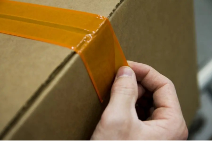 Why are some manufacturers placing no-knife carton sealing requirements on suppliers?