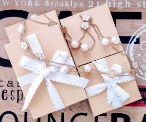 Kraft Cardboard Paper Jewelry Box Gift Display Case
