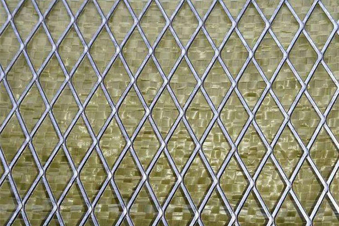 Types and applications of expanded metal mesh