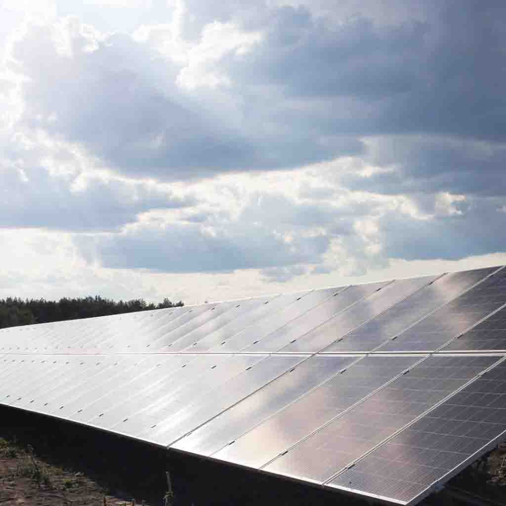 5MW huge solar power station in Dubai UAE
