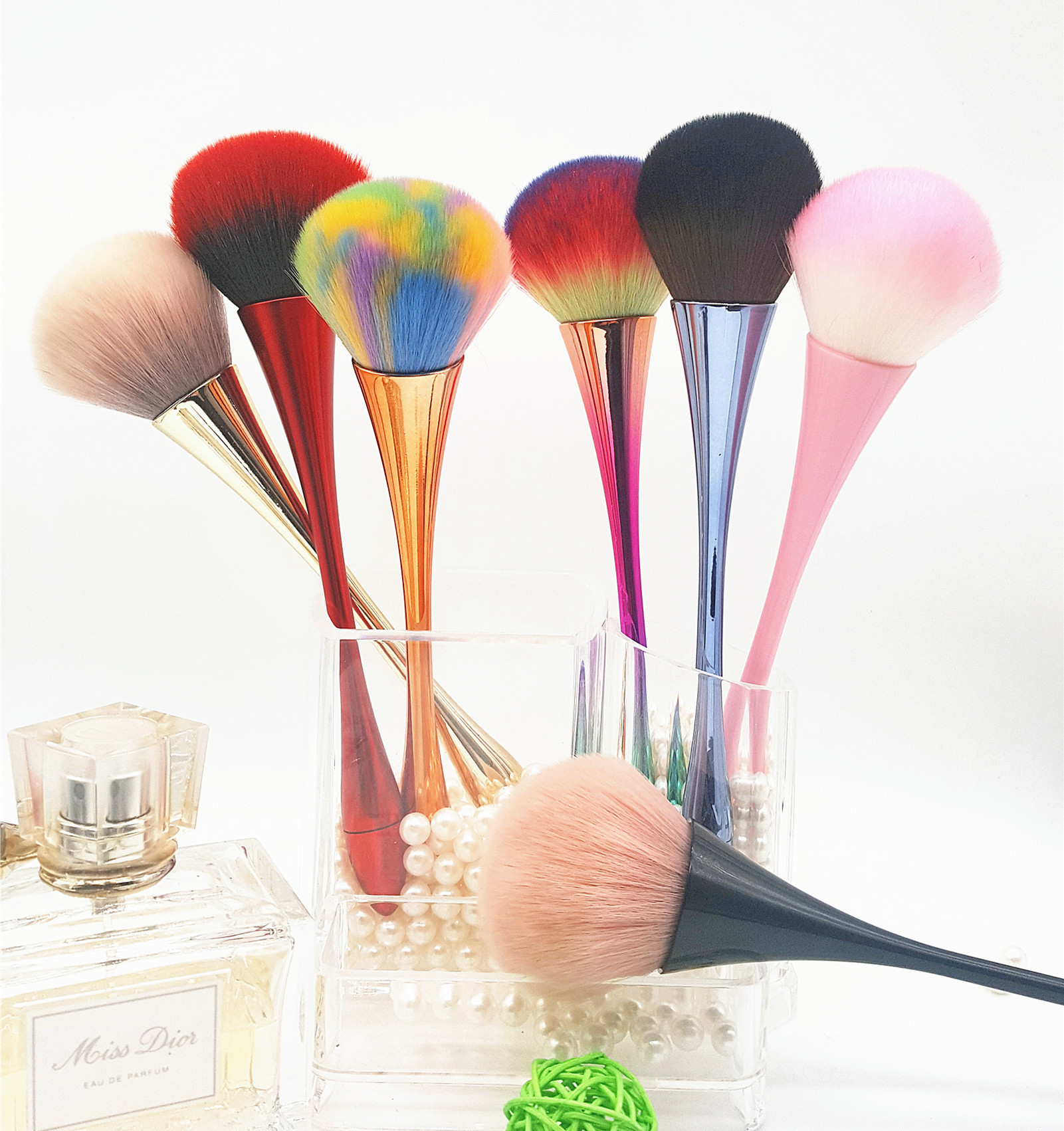 Blush Brushes Manufacturer - Slim Waist Fluffy Makeup Brush Powder Brush – Rochy