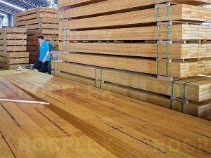 330 x 45mm Structural LVL Engineered Wood H2S Treated SENSO Frame E13
