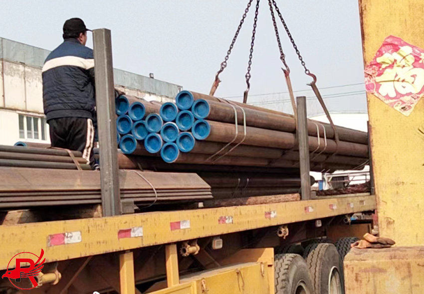 Black Oil Pipe Delivery – Royal Group