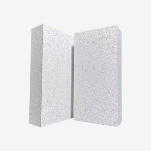 New Micro-porous Insulating Brick