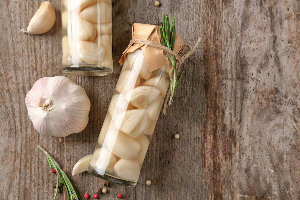 Benefits of using pickled garlic