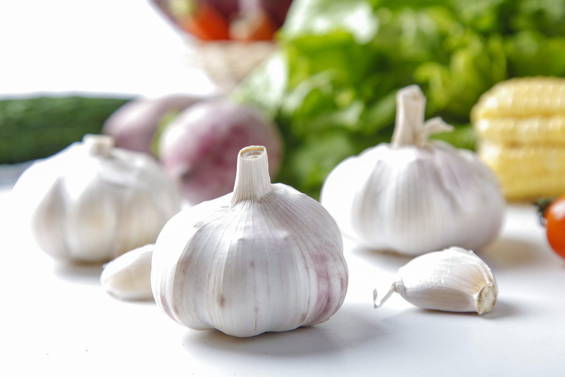 Why doesn’t garlic germinate in the supermarket, buy it and let it sprout for a few days?