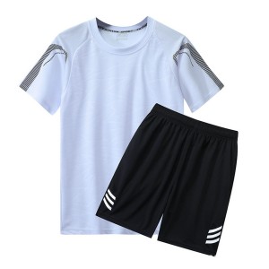 Men’s cool summer t-shirt and shorts