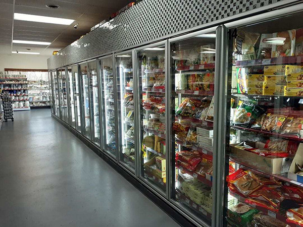 Do you know walk in cold storage in supermarket and convenience stores?
