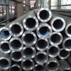 OEM Manufacturer ASTM A53 API 5L Round Black Seamless Carbon Steel Tube