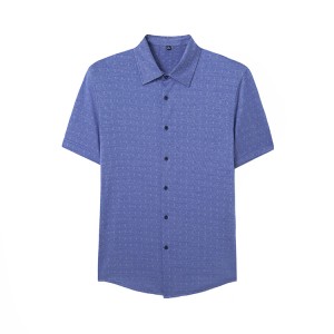 Жаккардовая рубашка-поло премиум-классаЖаккардовая рубашка-поло на пуговицах премиум-класса для мужчин. Рубашка-поло из мерсеризованного хлопка с короткими рукавами. Роскошная и классическая посадка.