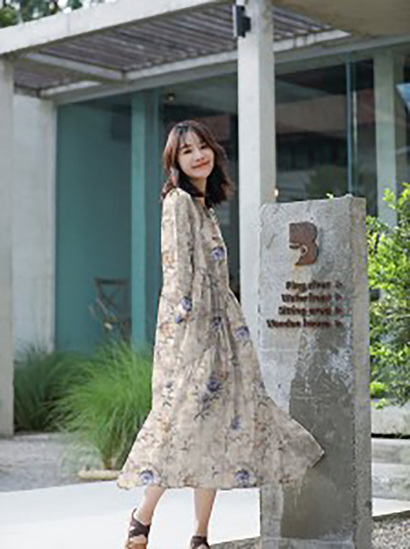 Factory Customized China 2022 Cotton Poplin Fabric for Dress Stock Custom Printed Luxury 100% Cotton Fabric for Garment