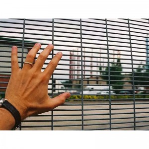 Security Fence as anti-climb & anti-cut through barrier high quality carbon steel wire 358 fence