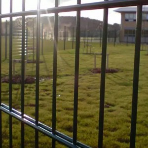 Double wire welded fence 868 panel twin bar wire mesh park fence