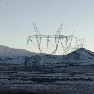 Transmission Line Towers In Heavy Ice Areas