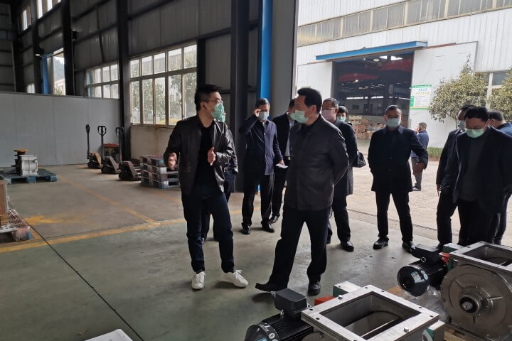 During COVID-19 , vice-mayor came to Zili to do inspection work.