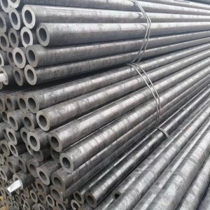 Carbon steel seamless steel pipe / fluid pipe / high, low and medium pressure boiler pipe / petroleum cracking pipe / fertilizer pipe
