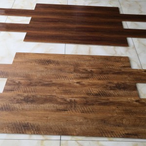 100% Waterproof Wood Fiber Floor Engineered Wood MDF HDF 8mm 12mm Laminated Flooring