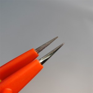 VDE 1000V Insulated Precision Tweezers (Sharp tip with teeth)